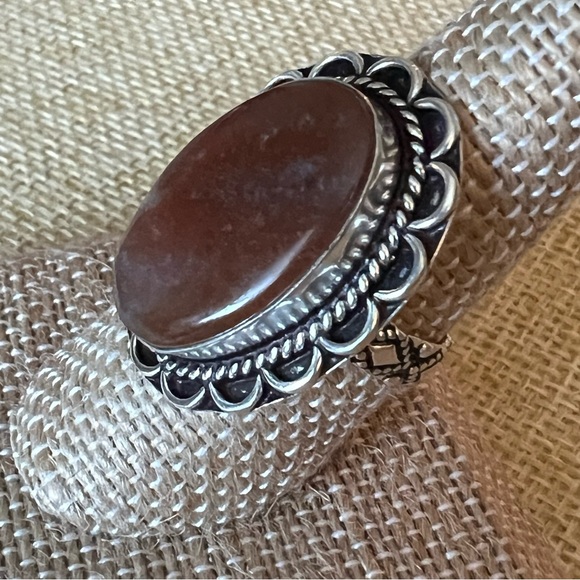 Agate Stone Ring with Decorative Band Size 8 - Picture 3 of 3